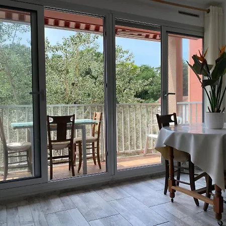 T2 De 50 M2 + Balcon + Parking Pour 4 Personnes *