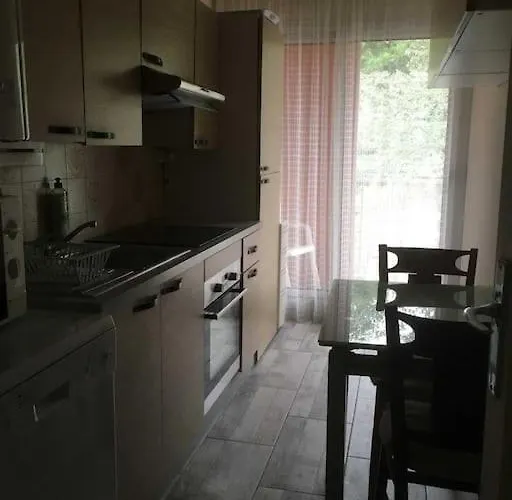 Apartmán T2 De 50 M2 + Balcon + Parking Pour 4 Personnes *
