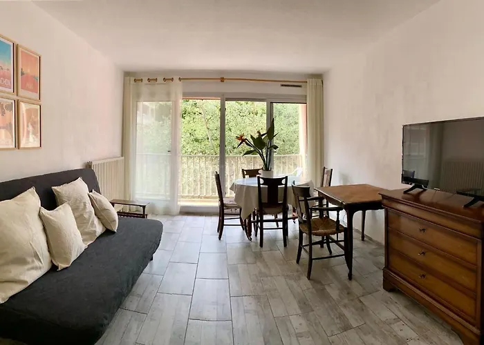 T2 De 50 M2 + Balcon + Parking Pour 4 Personnes Apartmán *